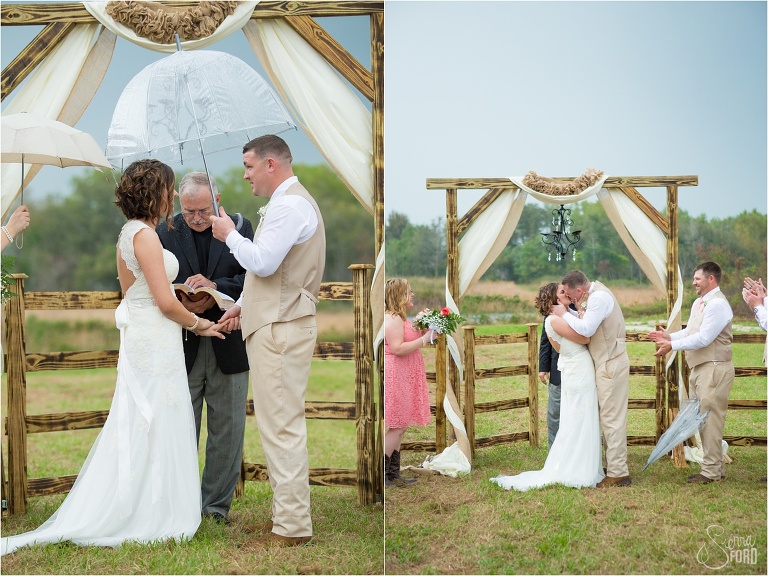 Rainy backyard wedding pictures