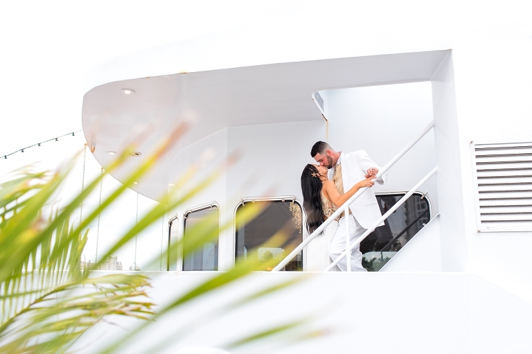 Tampa-yacht-wedding-photographer.jpg