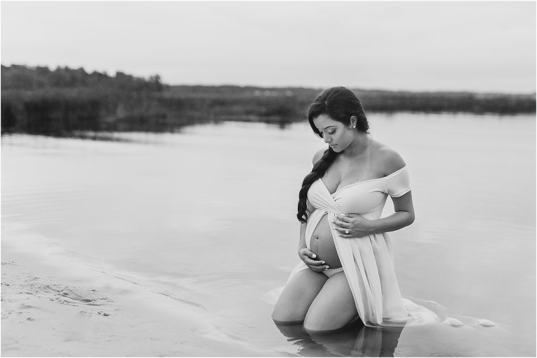 Black and white water maternity session