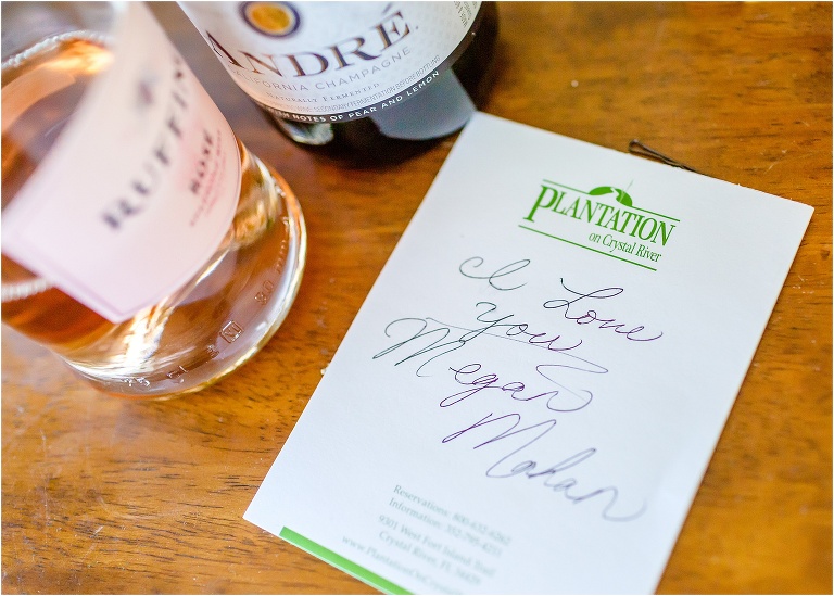 the groom leaves a loving note for his bride before their crystal river wedding